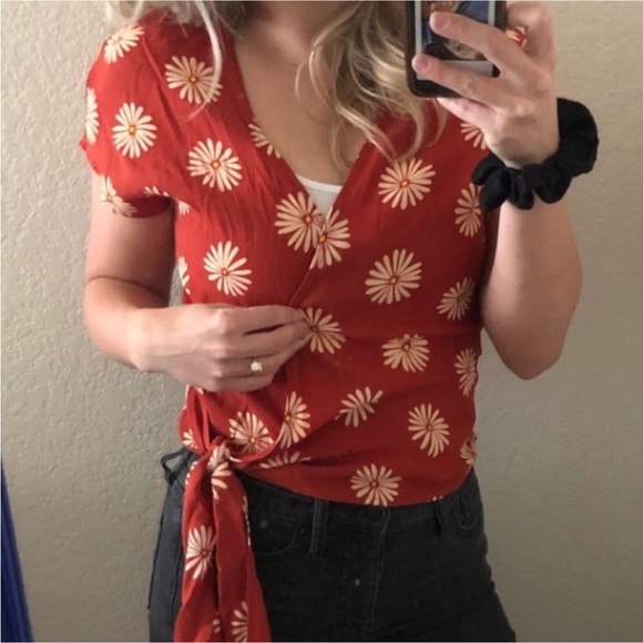 Madewell Floral Wrap Daisy Dream Top in Rust Orange - Picture 1 of 16